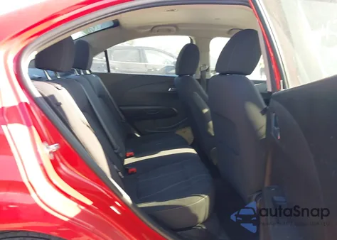 2018 Chevrolet Sonic Lt Auto z USA, uszkodzony, nr VIN 1G1JD5SB9J4126235